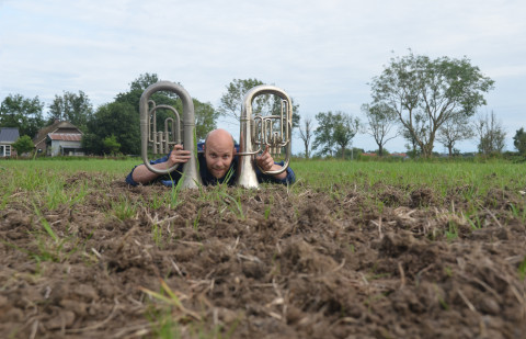 Soil, live!