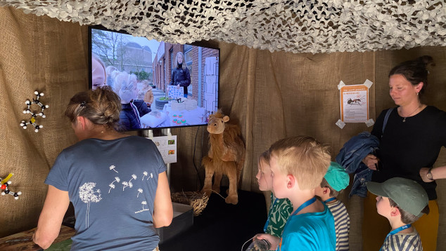 De mierenchallenge, waar kinderen testten of ze net zo goed kunnen ruiken als een mier